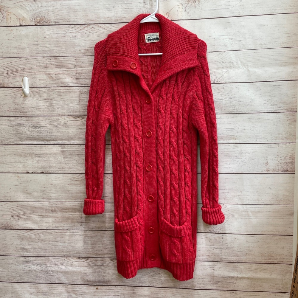 EXCELLENT CONDITION VINTAGE SEARS CABLE KNIT‎ CARDIGAN IN RED